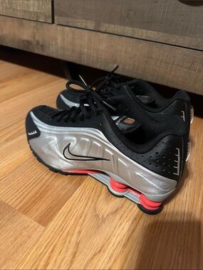 Nike SHOX Silver & Black Running Shoes with Coral Accents